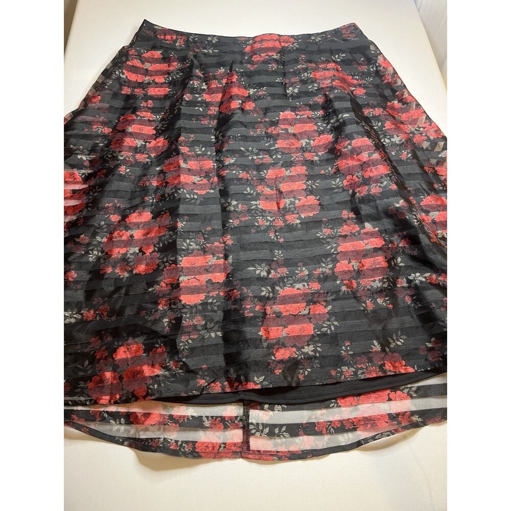 Torrid Black and Red Organza Overlay Skirt Size 14 NWT Lined Holiday Party